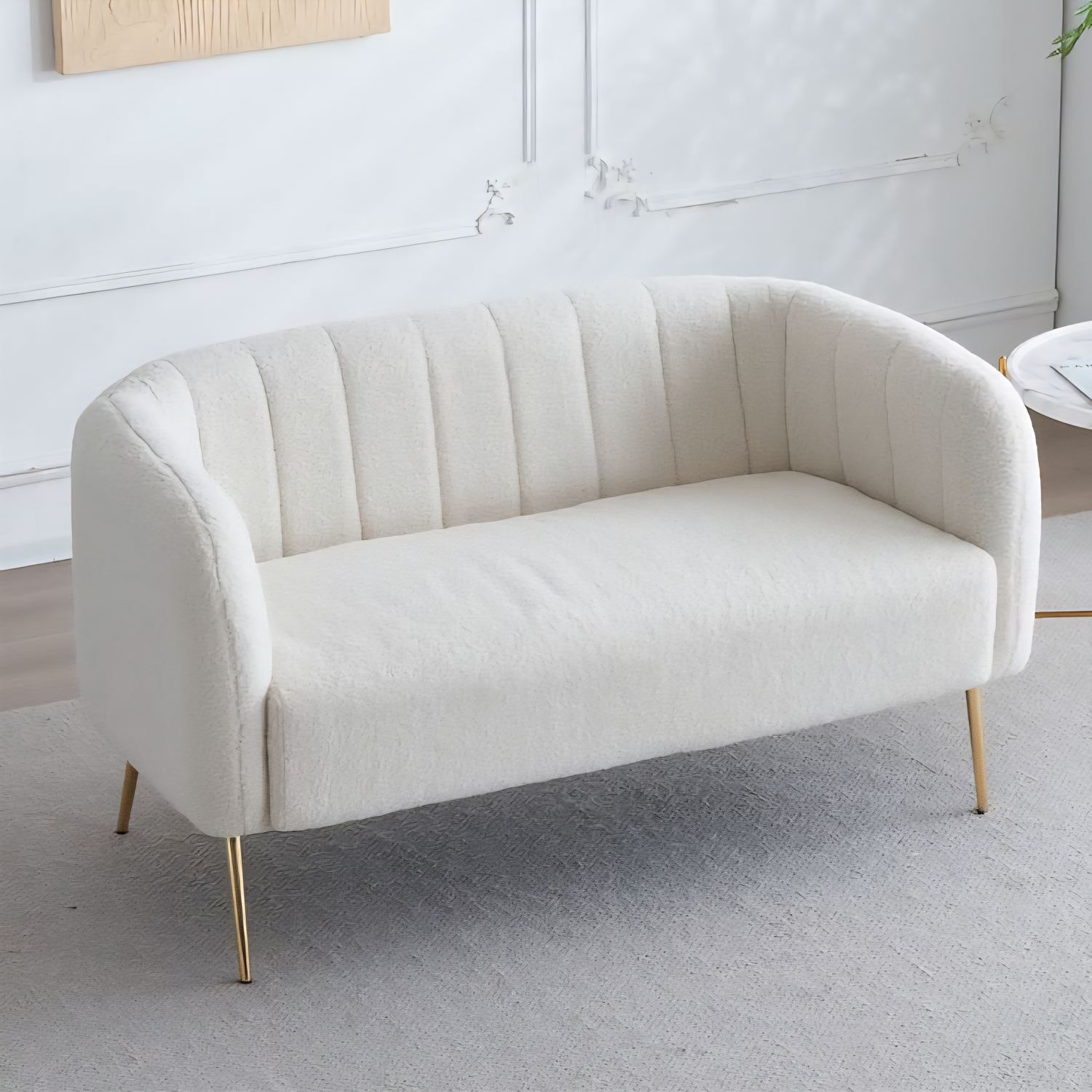 Amara Loveseat
